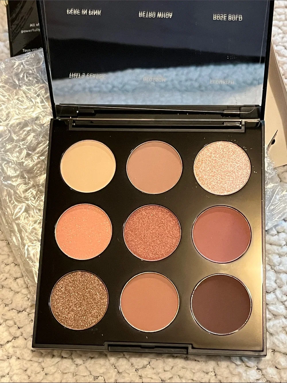 Morphe 9V Vintage Rose Eyeshadow Palette - Black & Red Packaging